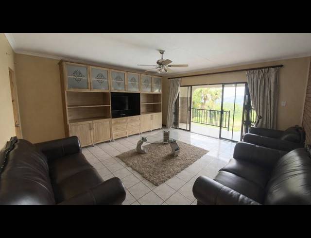 6 BEDROOM HOUSE FOR SALE IN BLACKRIDGE